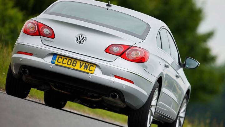 Back Pose Of 2009 Volkswagen Passat CC GT In Silver